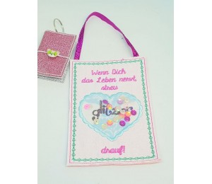 ITH Stickdatei - Postkarte "Wenn Dich das Leben nervt, streu Glitzer drauf"